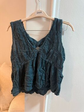 American Eagle Outfitters Crinkle Teal V-Neck Tank